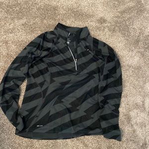Nike dri-fit quarter zip shirt